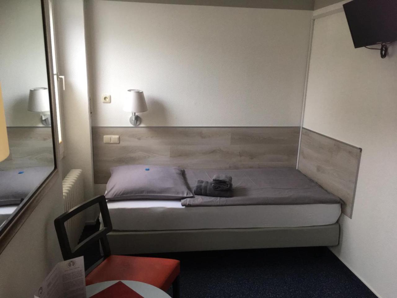 Nell-Breuning-Hotel Herzogenrath Ngoại thất bức ảnh